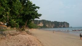 Der Strand von Ao Nang (Krabi)